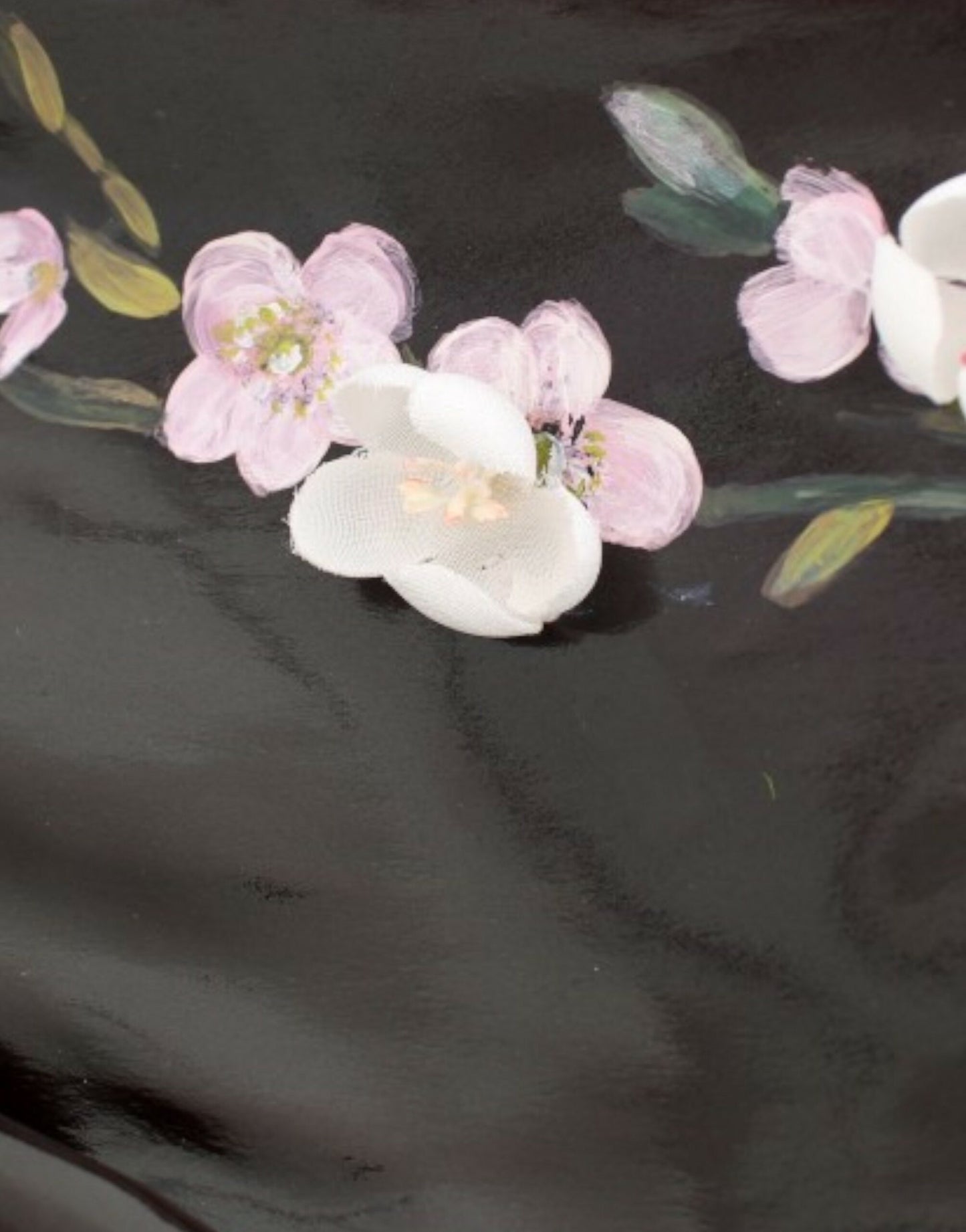 Elegantes Cocktailkleid mit Blumenmuster