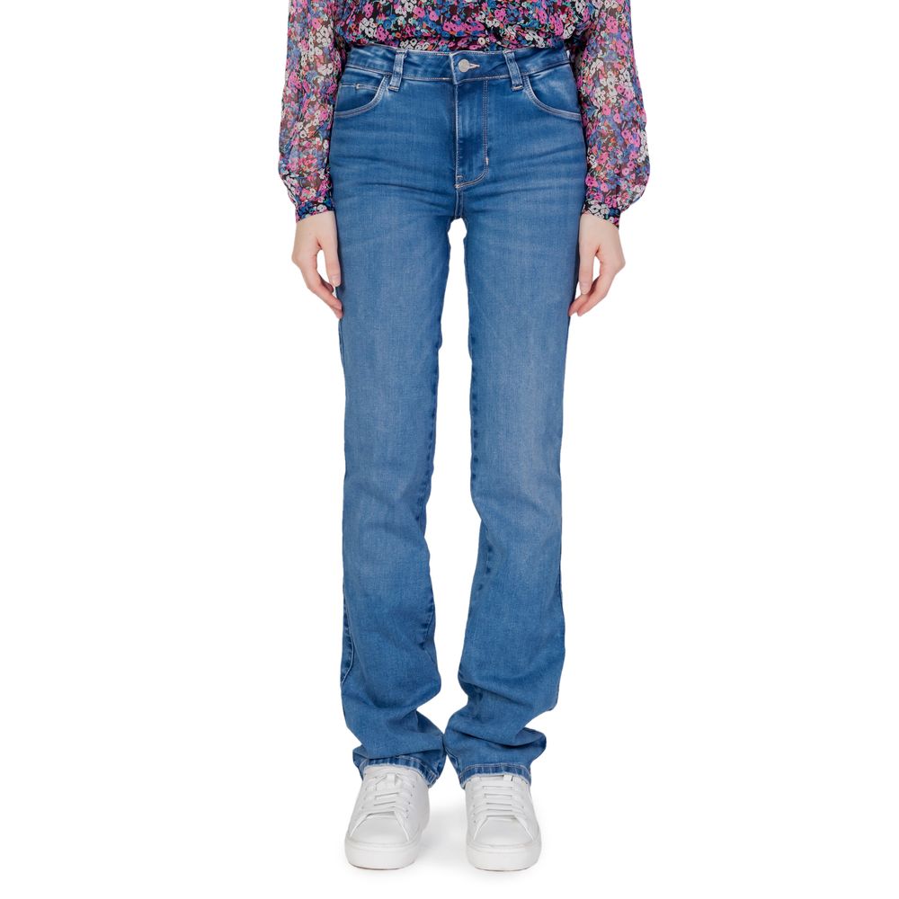 Hellblaue Jeans und Hose aus Bio-Baumwolle