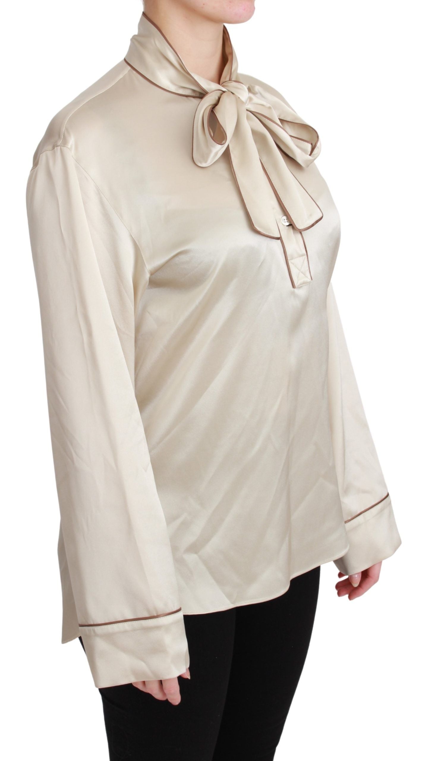 Elegante beige Seidensatinbluse mit QUEEN-Stickerei