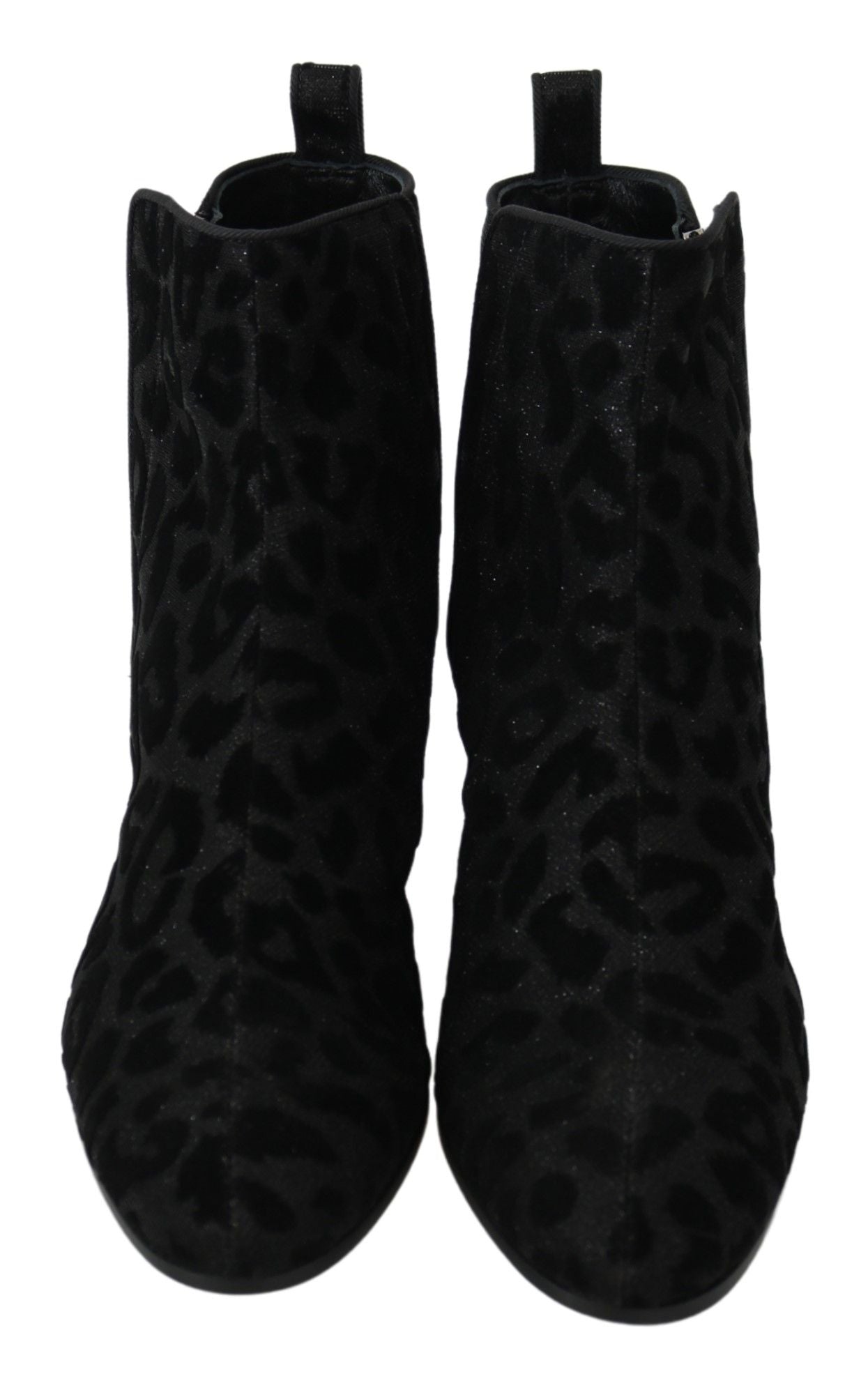 Elegante schwarze Stiefel mit Leopardenmuster