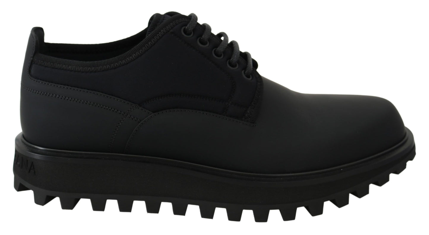 Elegante schwarze Derby-Schuhe aus Kalbsleder