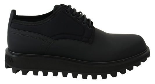 Elegante schwarze Derby-Schuhe aus Kalbsleder