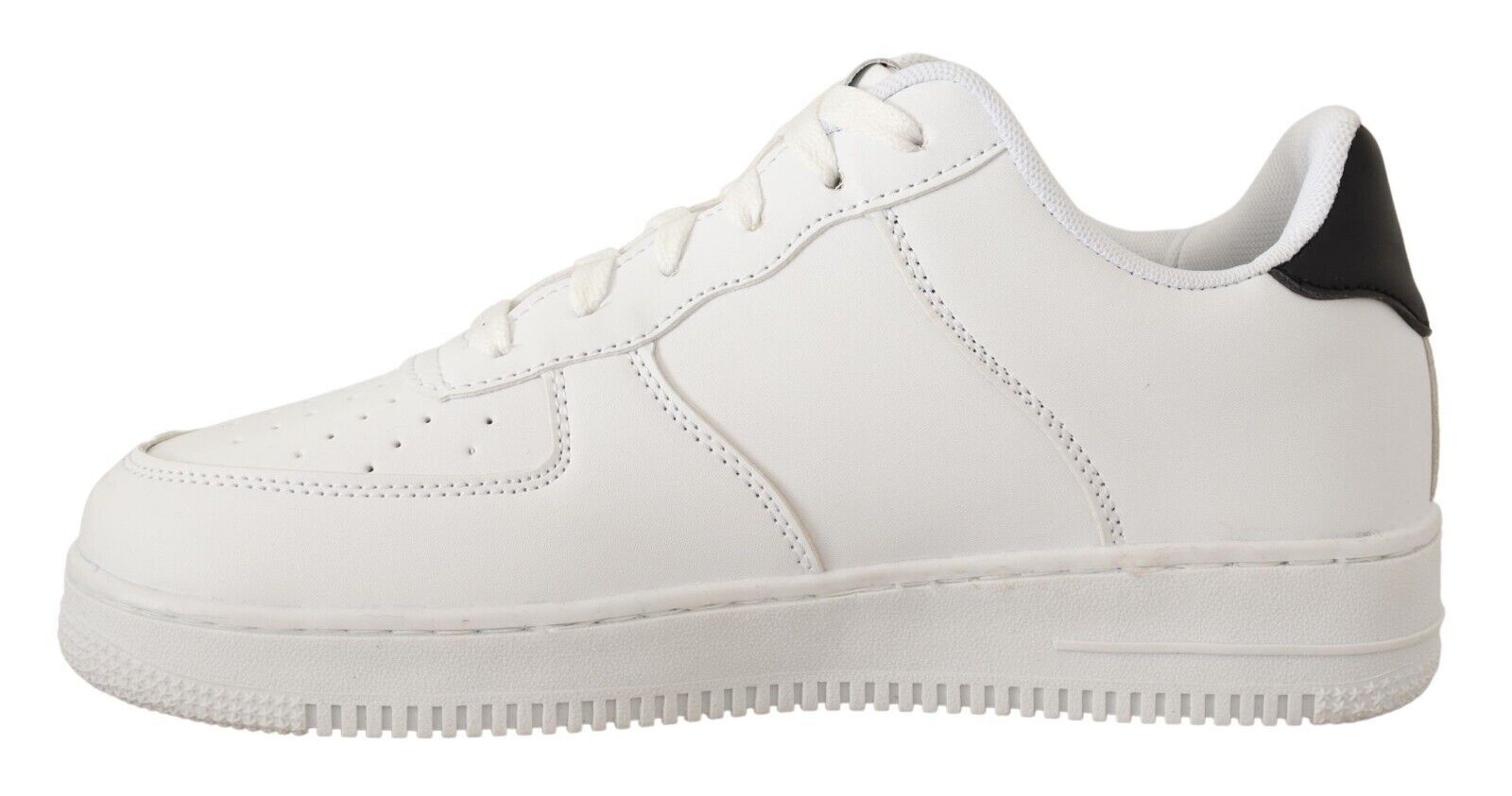 Schicke Low-Top-Sneakers aus weißem Leder