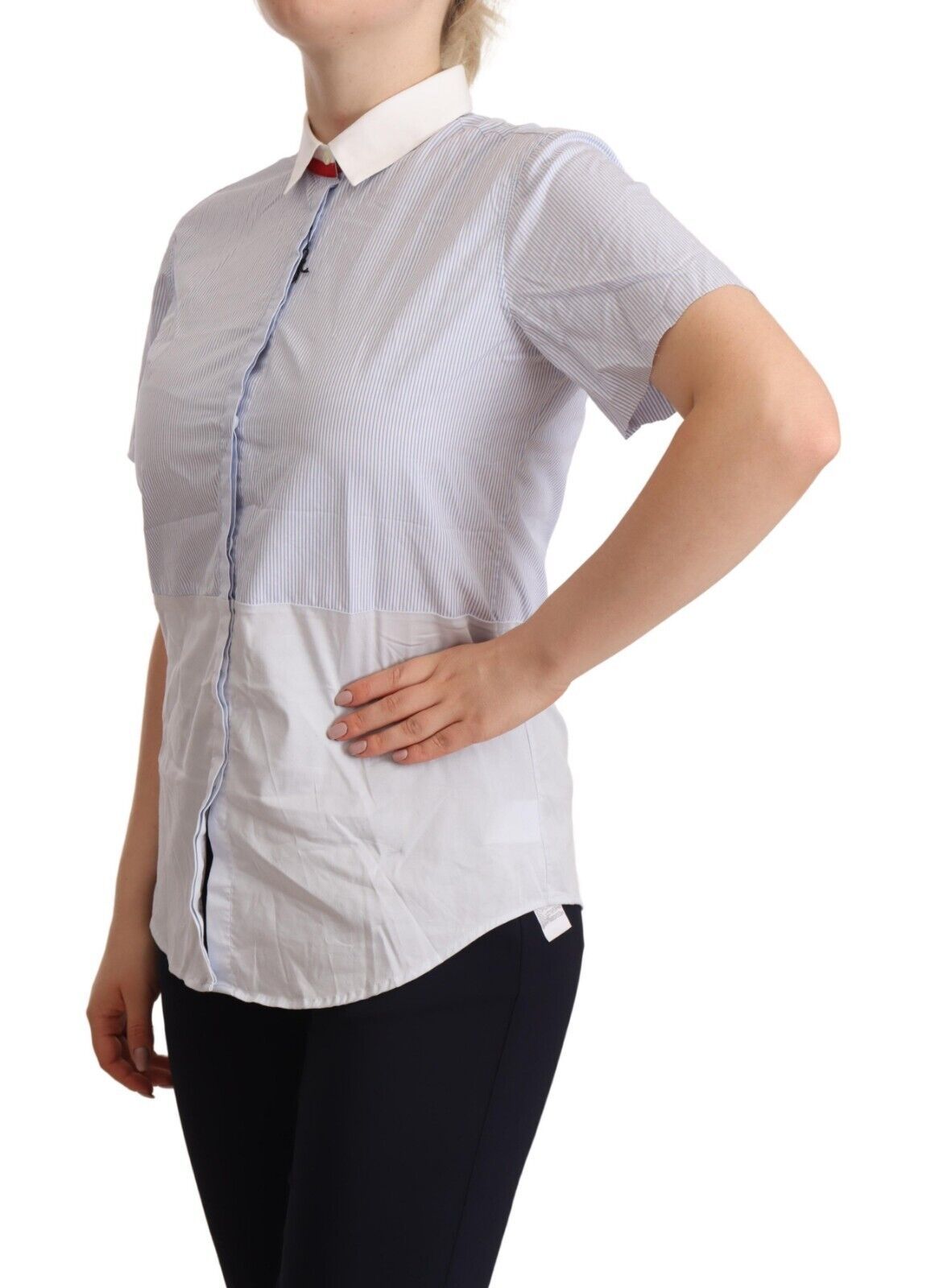 Schickes hellblaues Poloshirt aus polierter Baumwolle