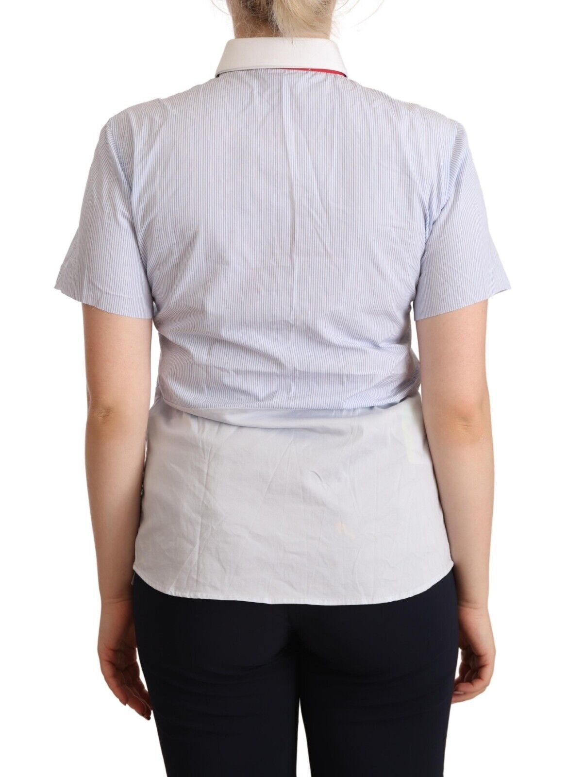Schickes hellblaues Poloshirt aus polierter Baumwolle