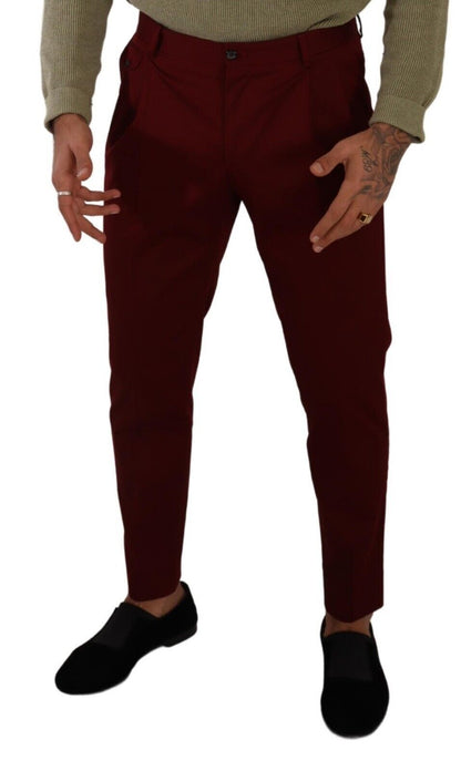 Elegante dunkelrote Chinos für Herren