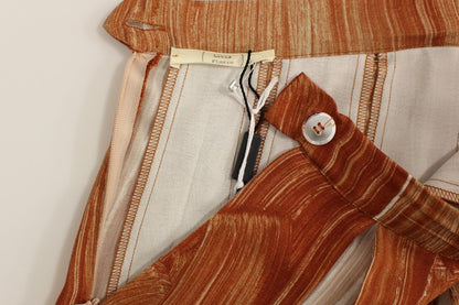 Orange-brauner, schicker Rock bis zum Knie
