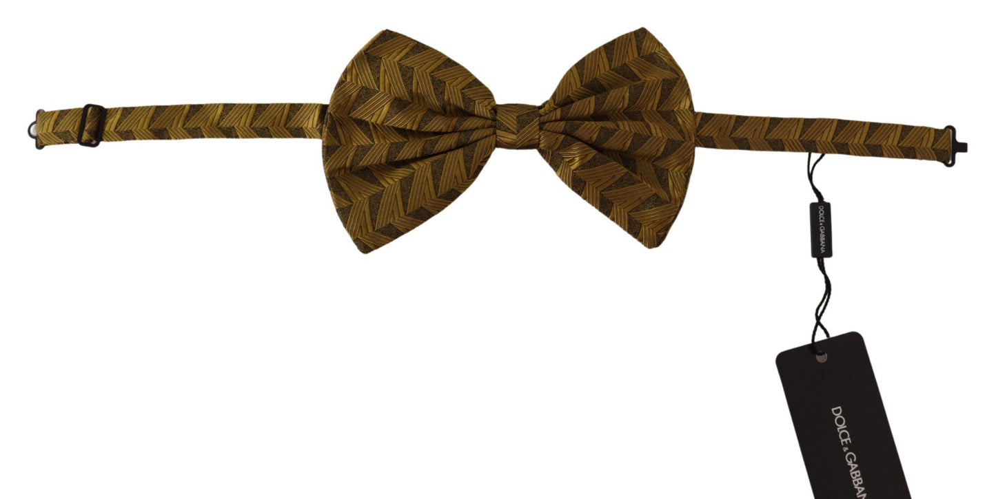 Elegante goldene Seidenfliege