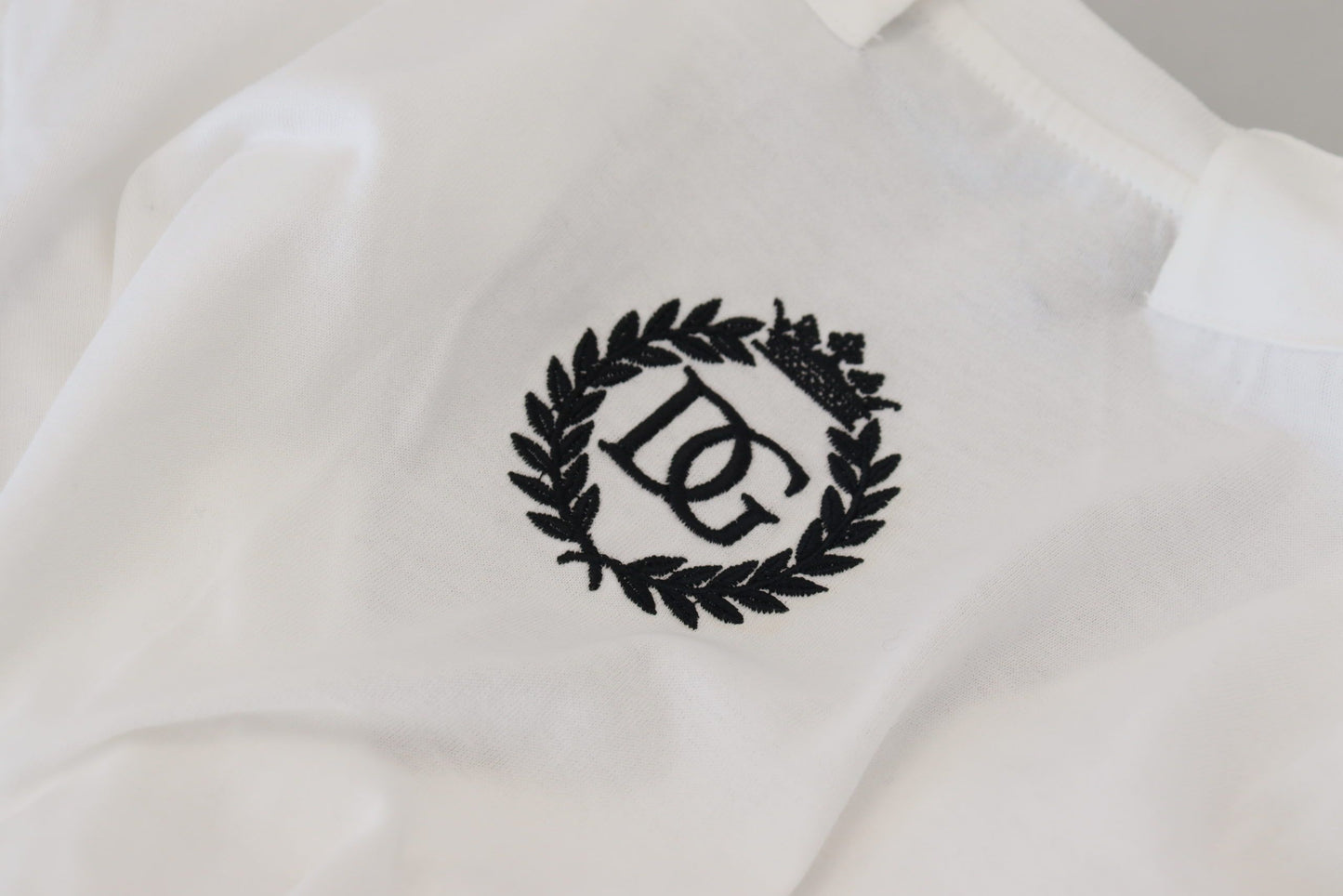 Elegantes weißes Baumwoll-Top-T-Shirt