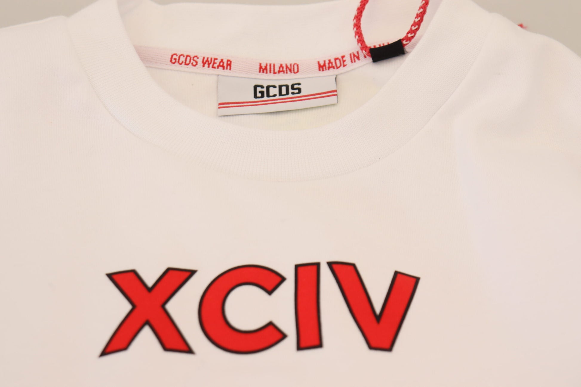 Atemberaubendes authentisches GCDS-Baumwoll-T-Shirt