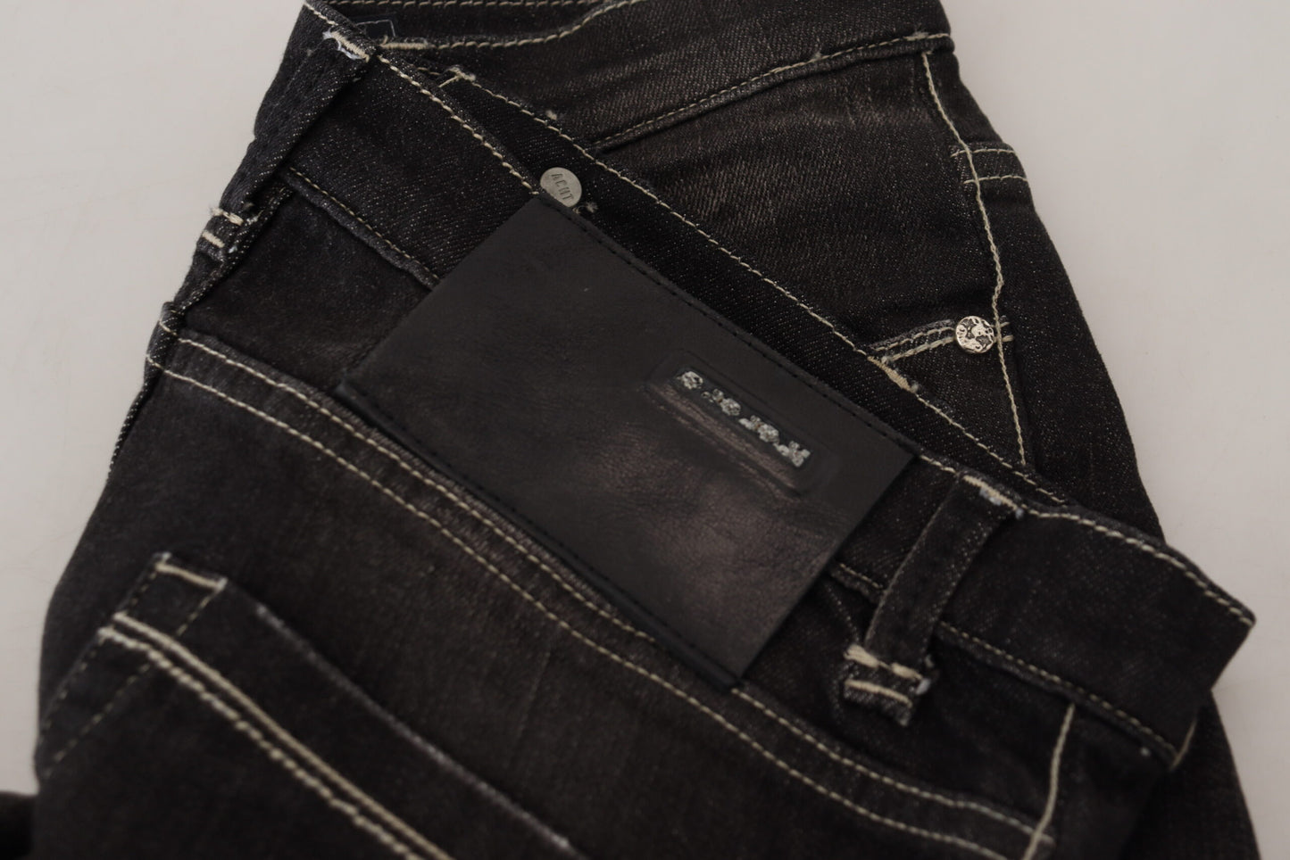 Elegante Tapered-Jeans in Schwarz mit mittlerer Taille