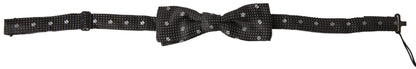 Elegante schwarze Seidenfliege
