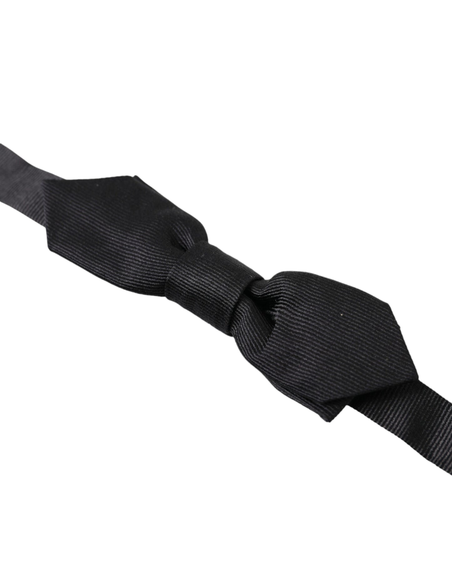 Elegante schwarze Seidenfliege für anspruchsvollen Stil