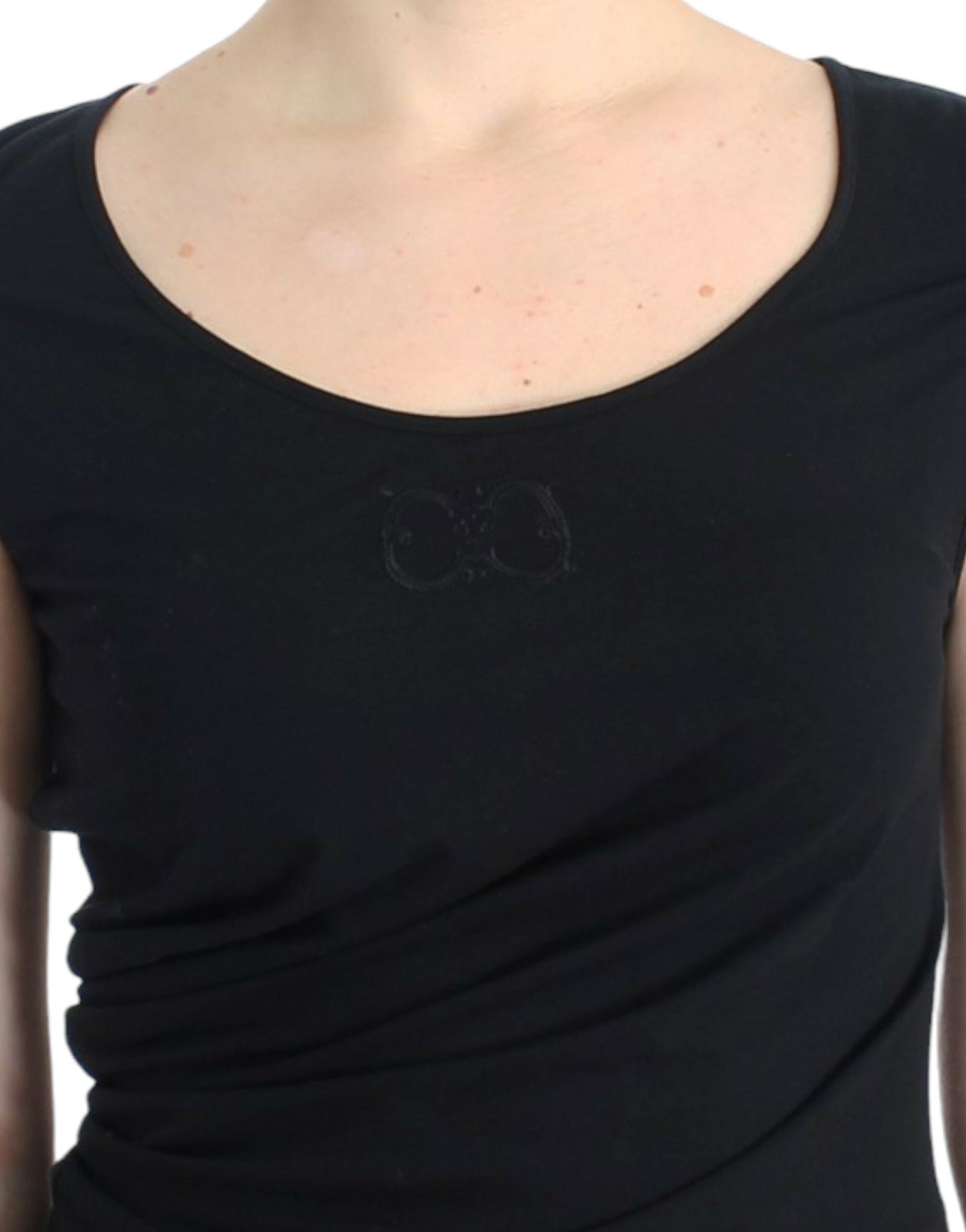 Elegantes schwarzes Top mit Flügelärmeln