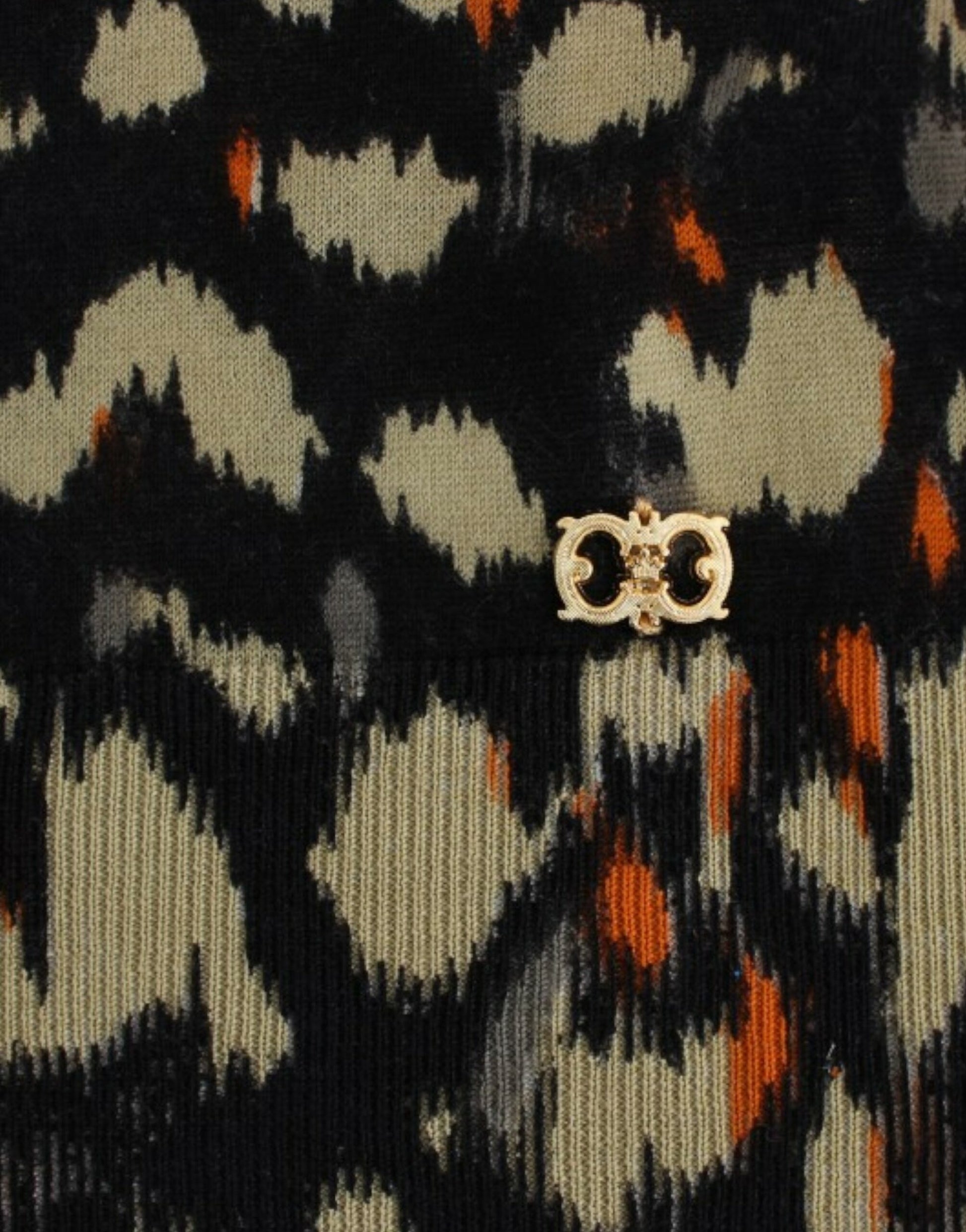 Eleganter mehrfarbiger Wollpullover mit V-Ausschnitt