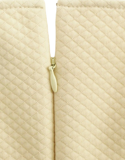 Elegantes Etuikleid aus Spitze in Schwarz und Beige