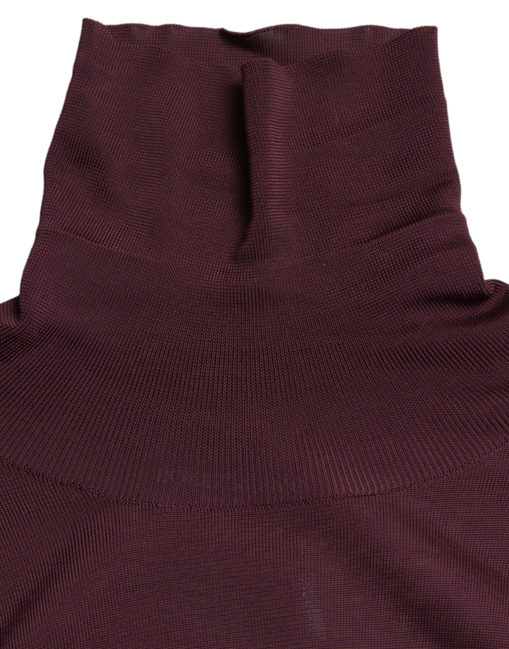 Kastanienbrauner Rollkragenpullover aus Viskose