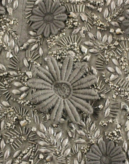 Elegantes Mini-Etuikleid mit Pailletten