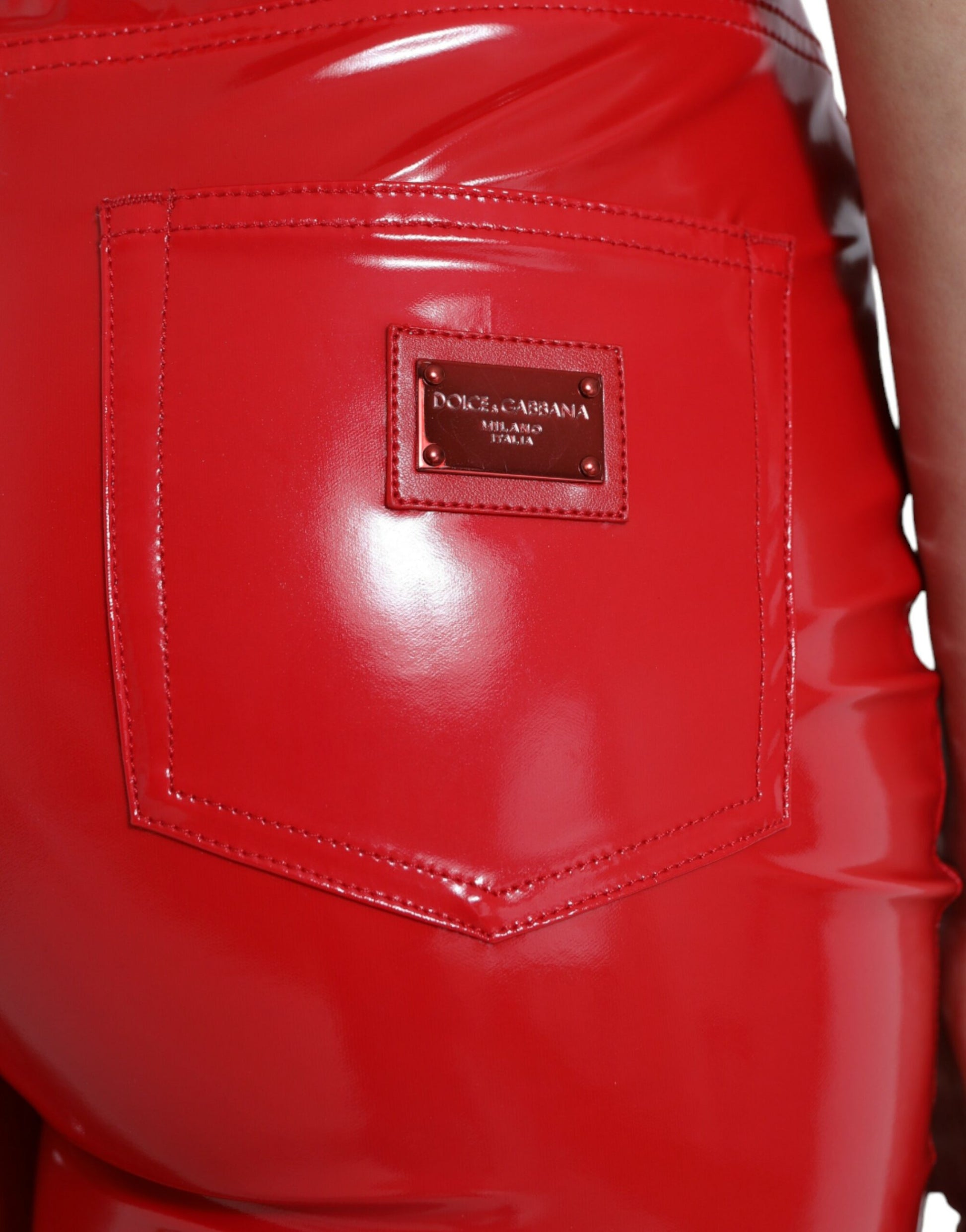 Rote Skinny-Hose mit hoher Taille – elegant und schick