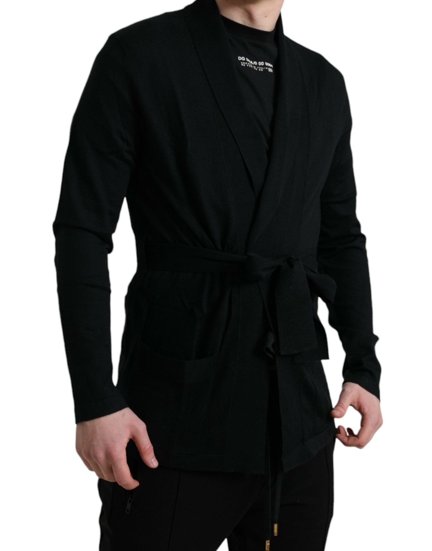 Eleganter schwarzer Kaschmirmantel mit Taillengürtel