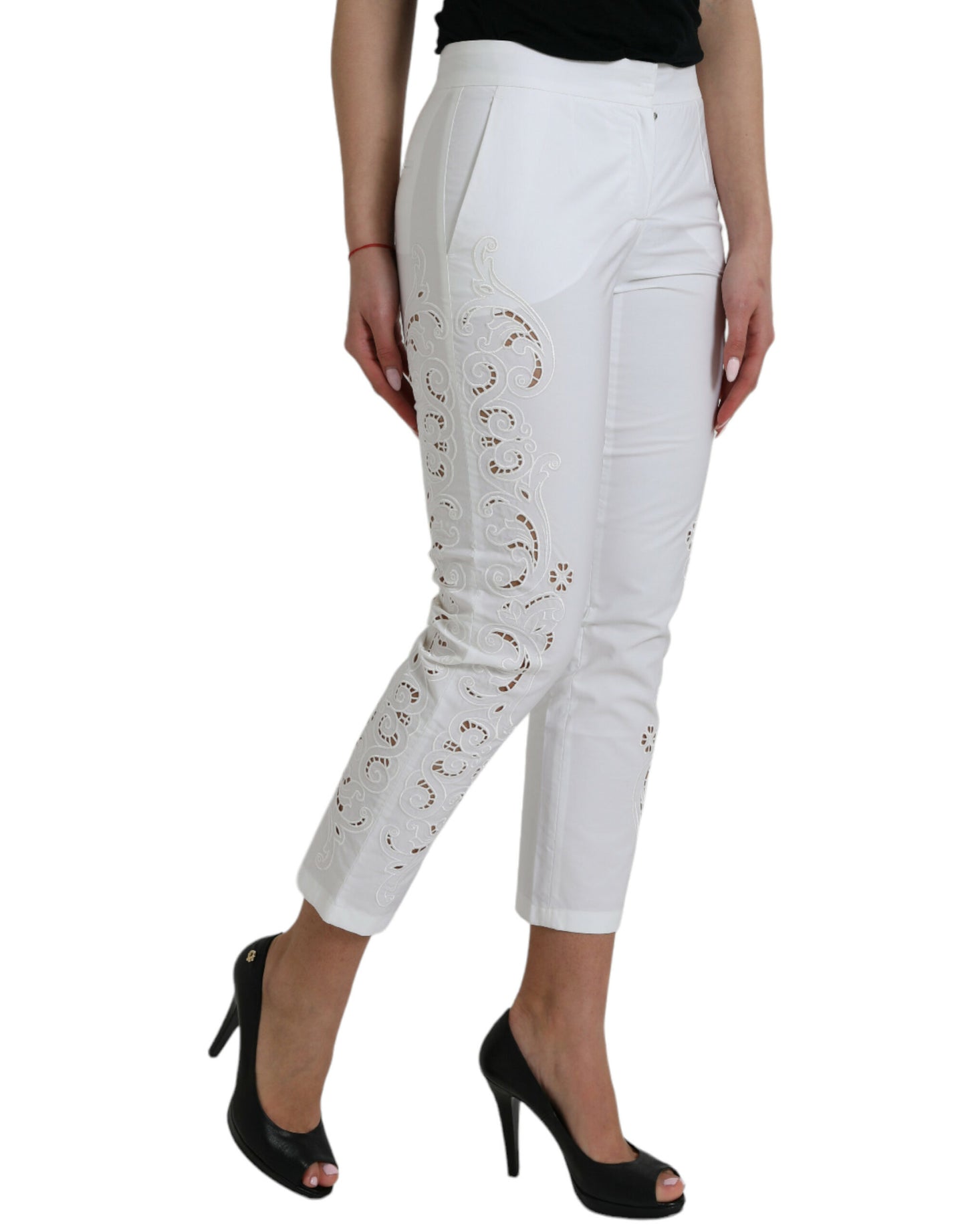 Elegante weiße konische Hose mit mittelhohem Bund