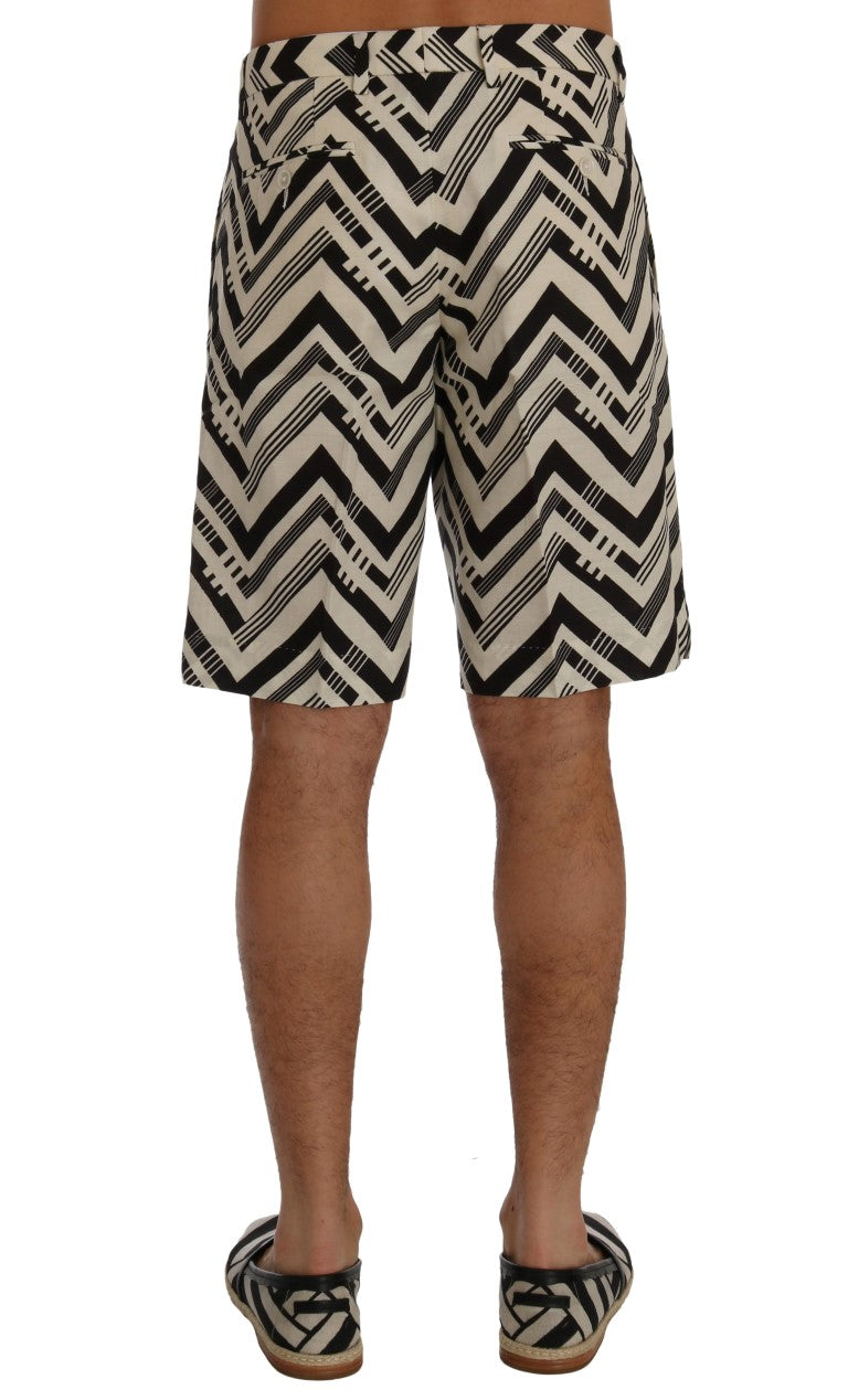 Gestreifte, lässige, kniehohe Shorts