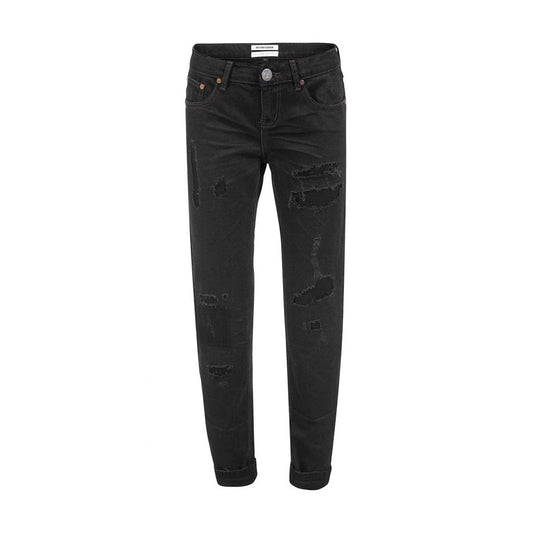 Schicke schwarze Jeans mit Flicken im Used-Look