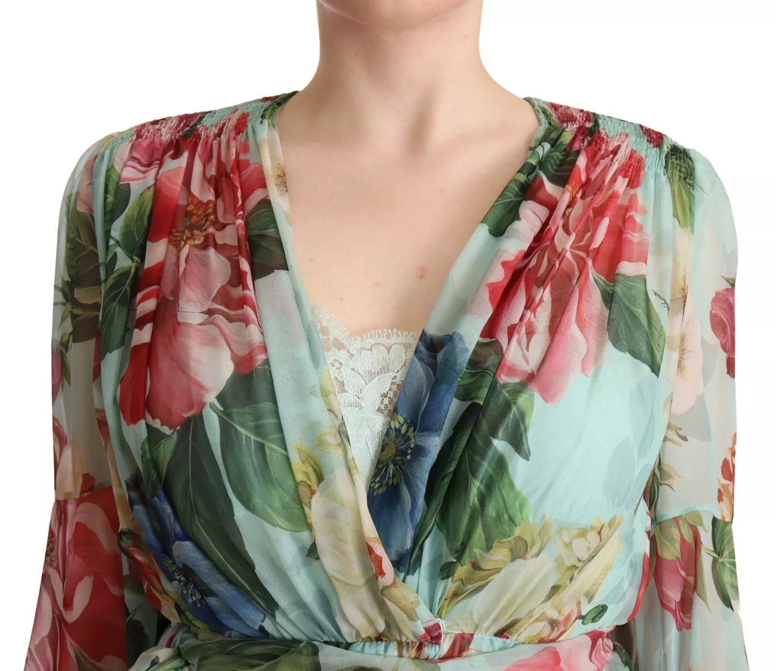 Mehrfarbiges Wickelkleid aus grüner Seide