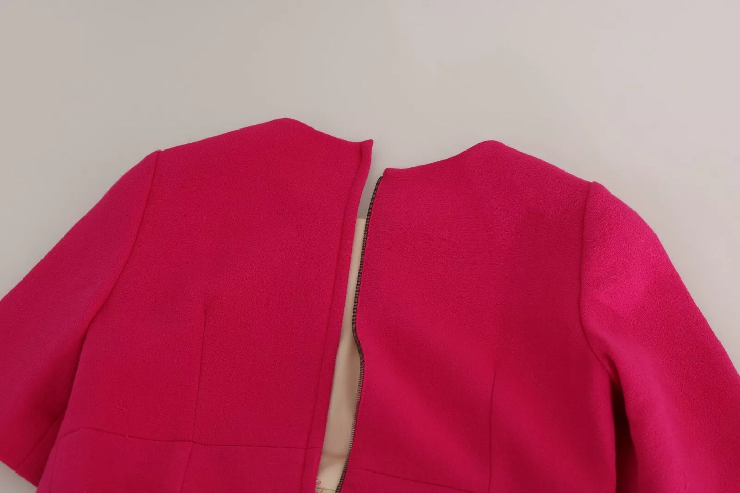 Rosa Italia Forever Etuikleid mit Kristallen
