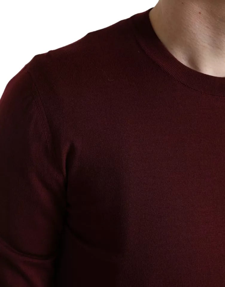 Bordeauxfarbener Pullover aus Wollstrick mit Rundhalsausschnitt