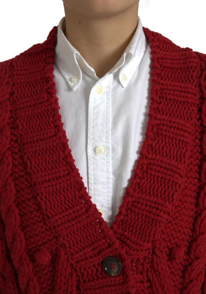 Roter Wollstrick-Cardigan mit Knopfleiste