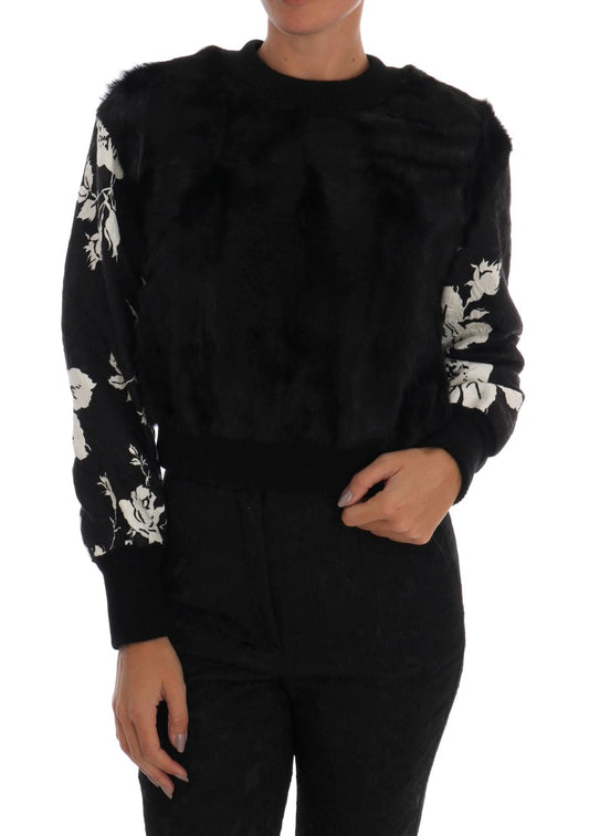 Schwarzer Pullover mit Pelz und Blumenbrokat