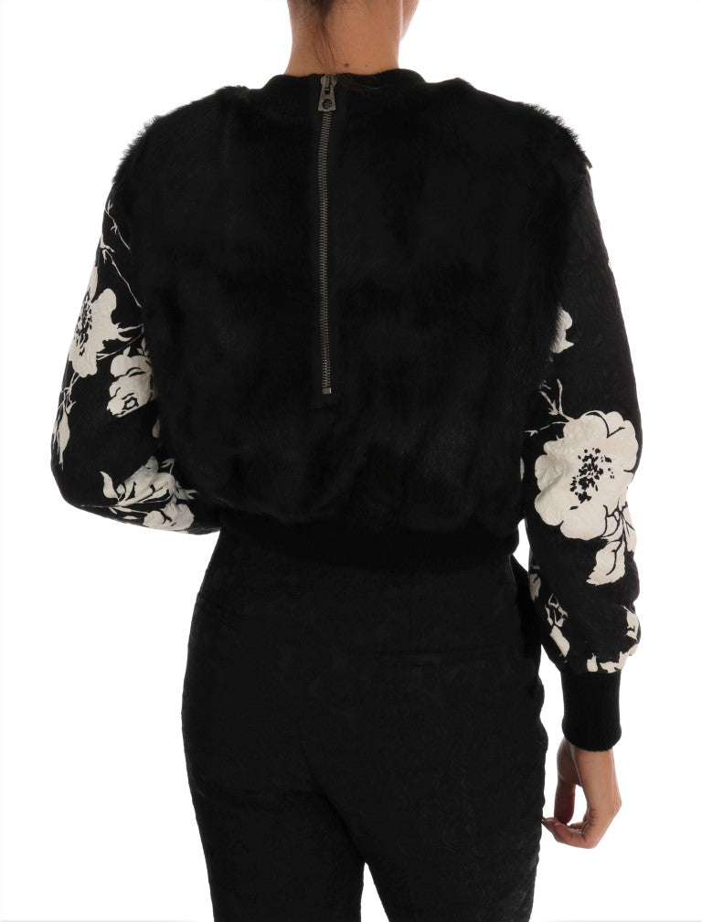 Schwarzer Pullover mit Pelz und Blumenbrokat