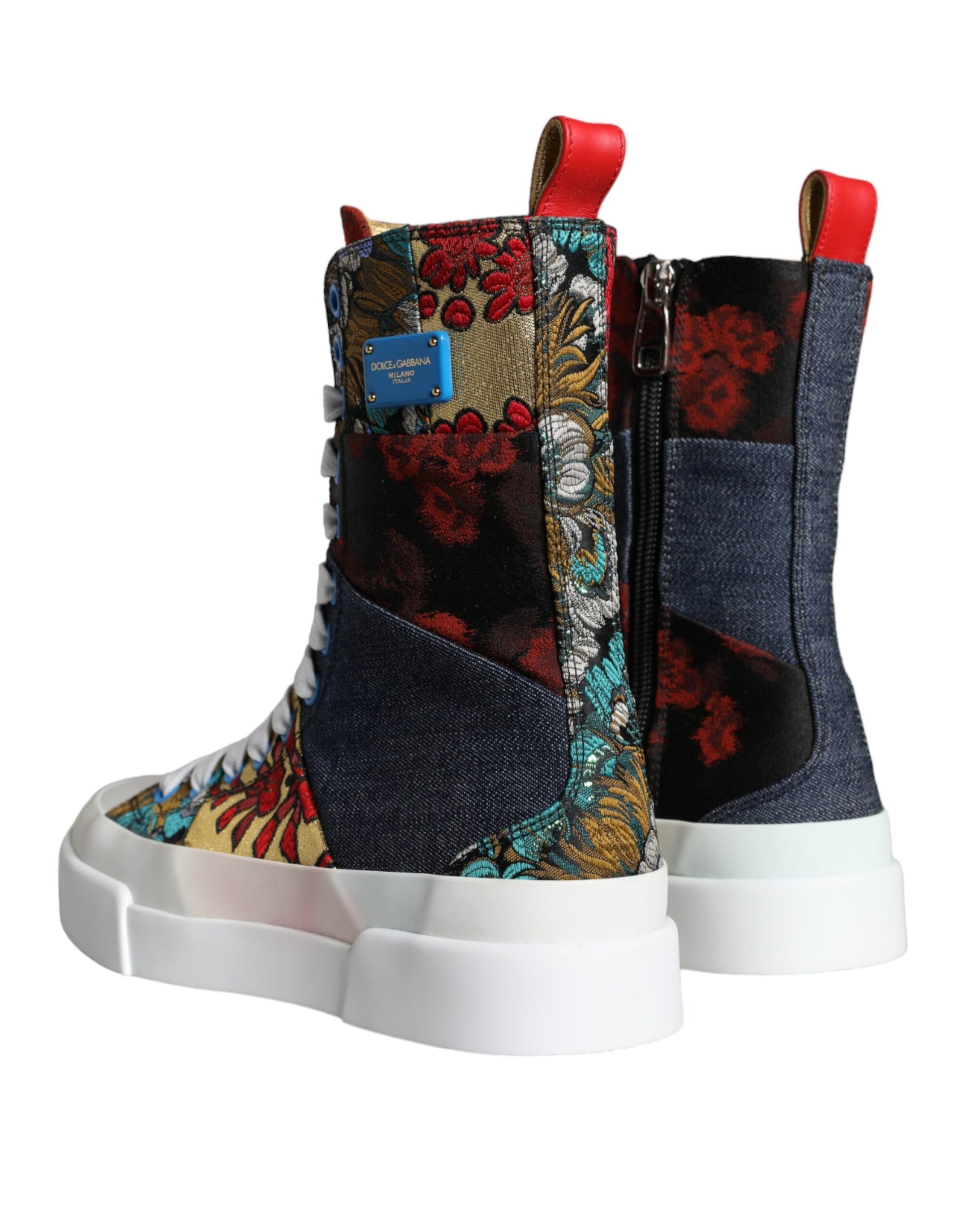 Mehrfarbige High-Top-Sneakers mit Patchwork-Logo