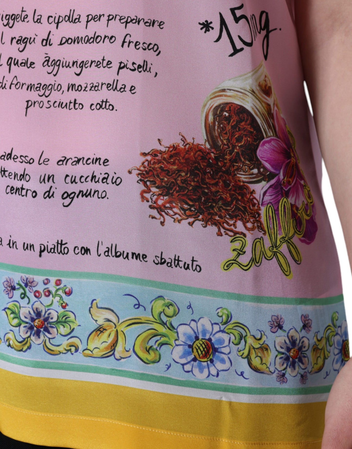 Rosa Seidentop mit Araneine-Siciliana-Print und kurzen Ärmeln