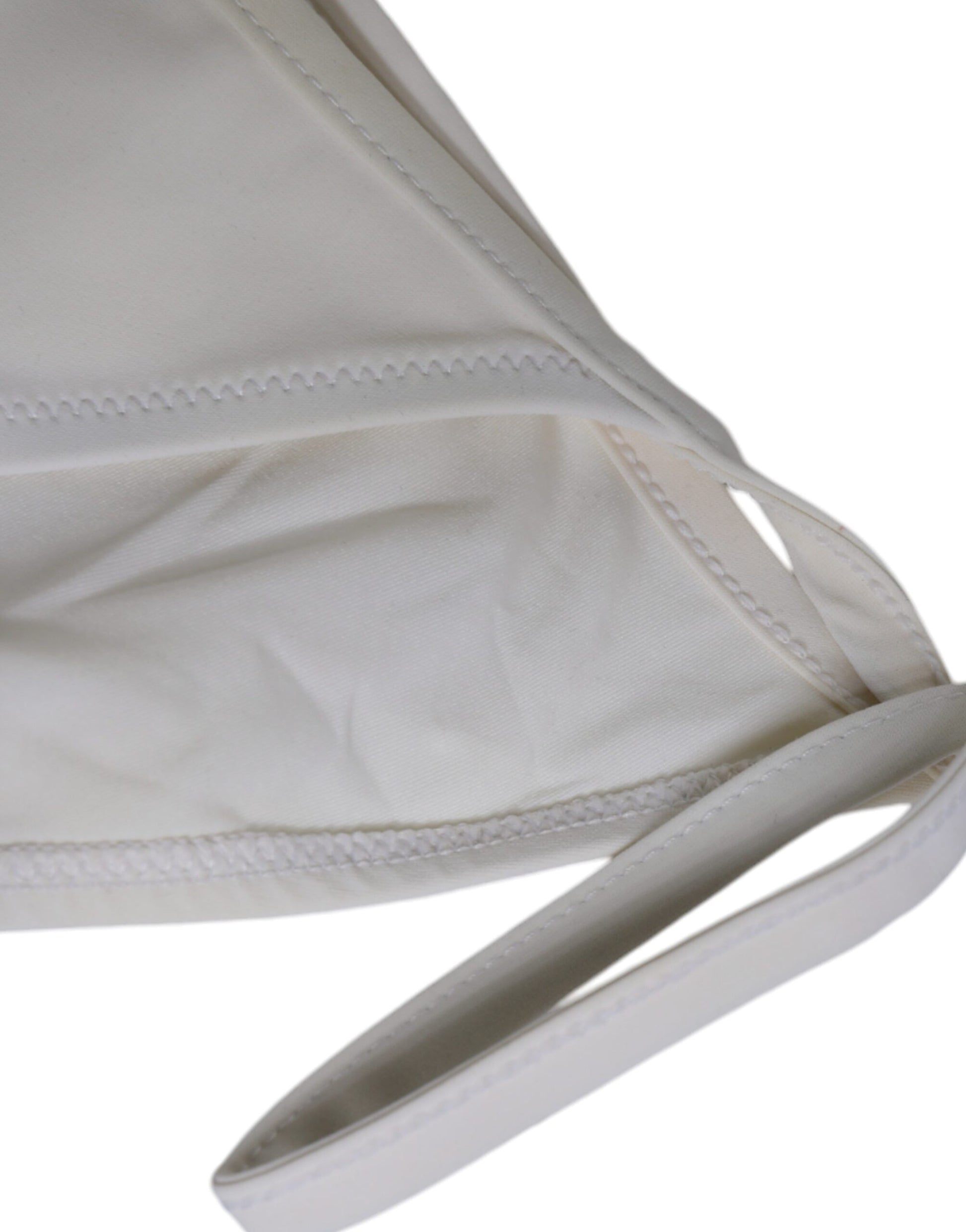 Weißer Nylon-Bikini mit Unterteil, Strandmode