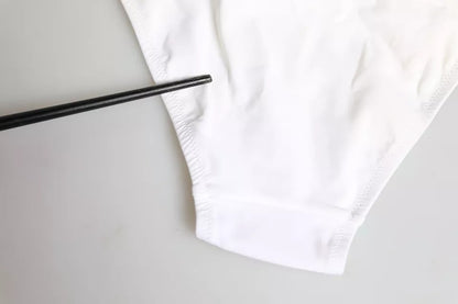 Weißer Nylon-Bikini mit Unterteil, Strandmode