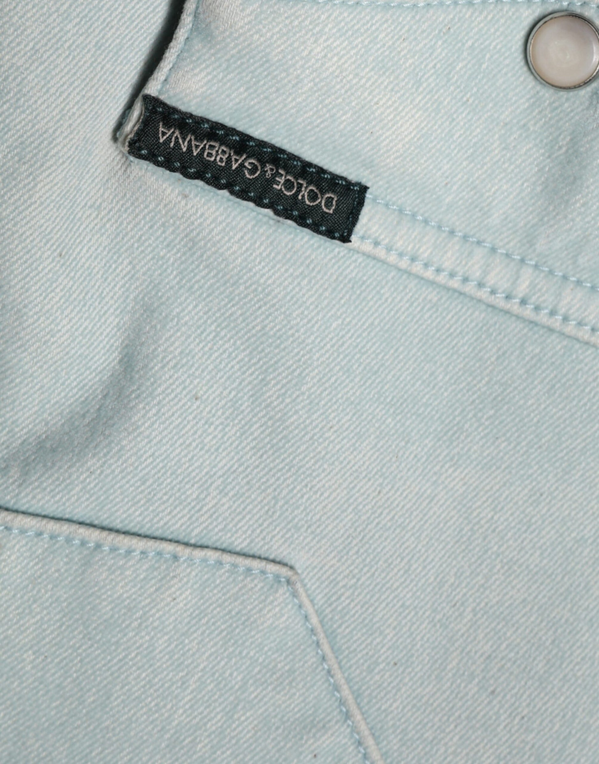 Hellblaues Button-Down-Freizeithemd aus Baumwolle