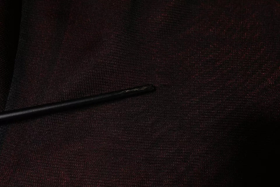 Kastanienbrauner Pullover aus Polyester mit Rundhalsausschnitt