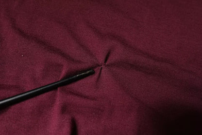 Kastanienbrauner Pullover aus Kaschmir mit V-Ausschnitt für Herren