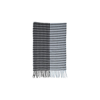 Blauer Schal aus recyceltem Polyester