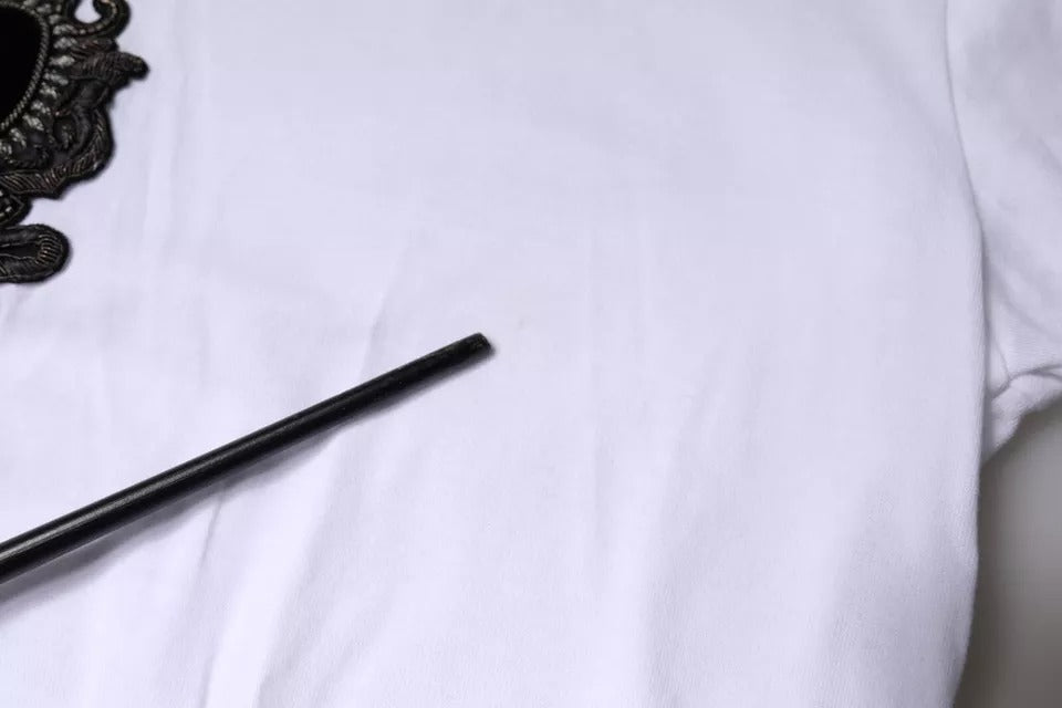 Weißes Baumwoll-T-Shirt mit Rundhalsausschnitt und Logo-Herz