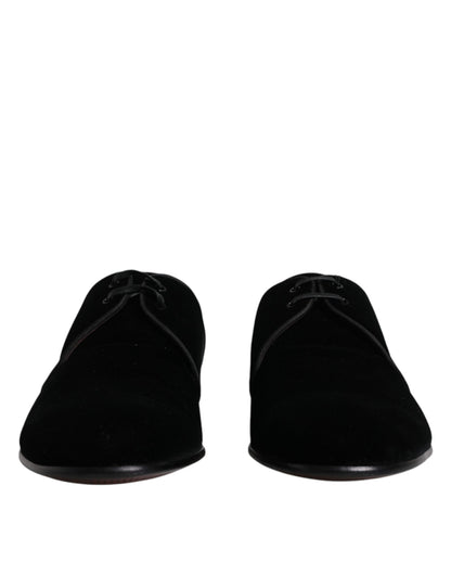 Schwarze Derby-Schnürschuhe aus Samt und Leder