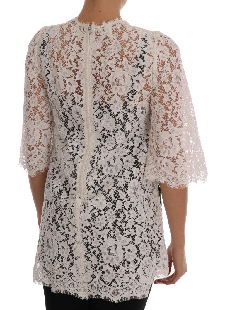 Elegante weiße Minibluse mit Spitzenverzierung