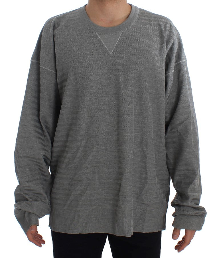 Eleganter grauer Pullover mit Rundhalsausschnitt aus Seide