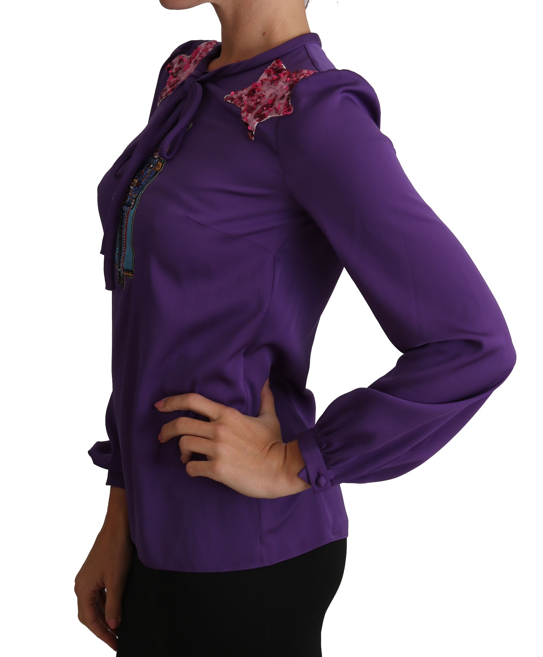 Verzauberte lila Seidenbluse mit Kristallen