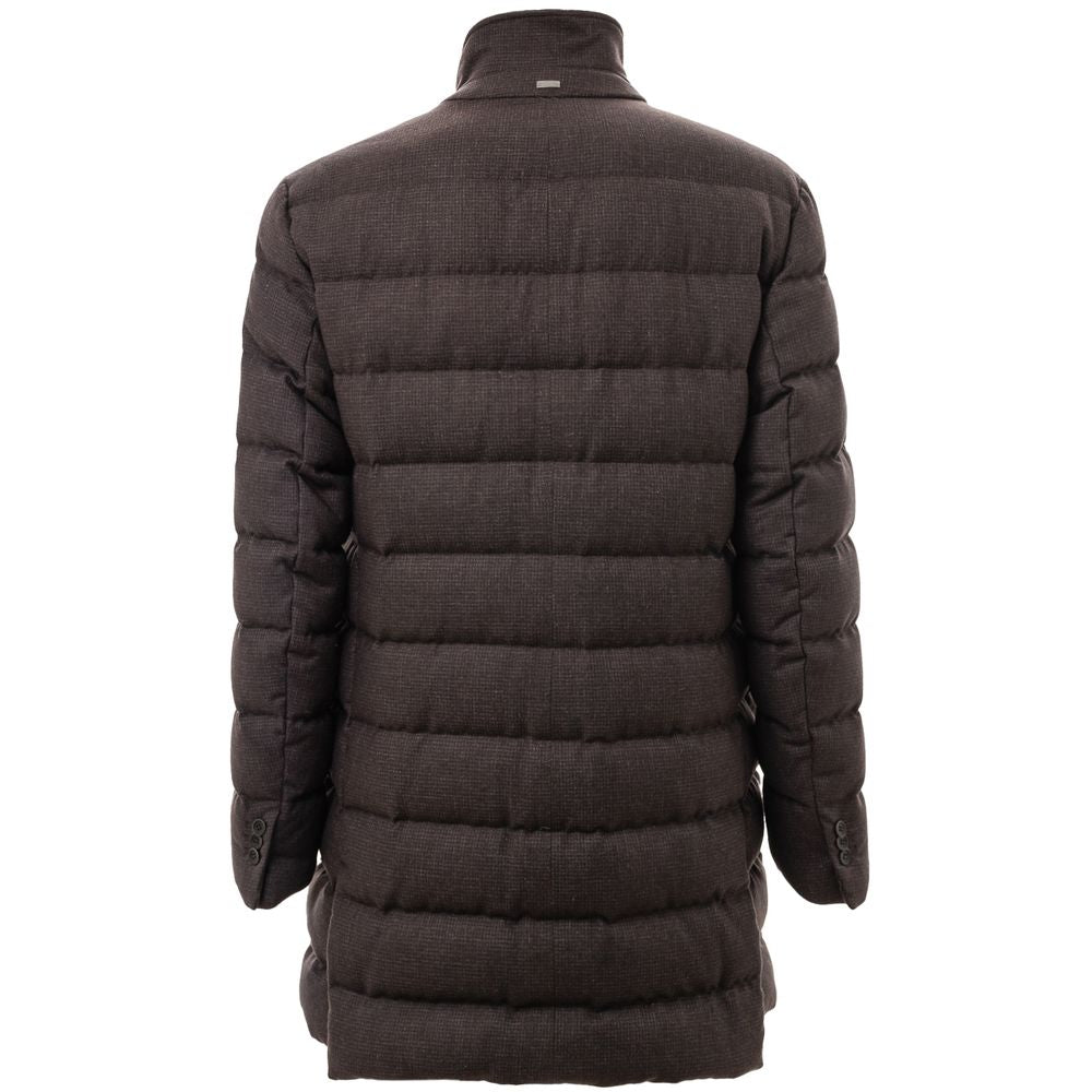 braune Wolljacke