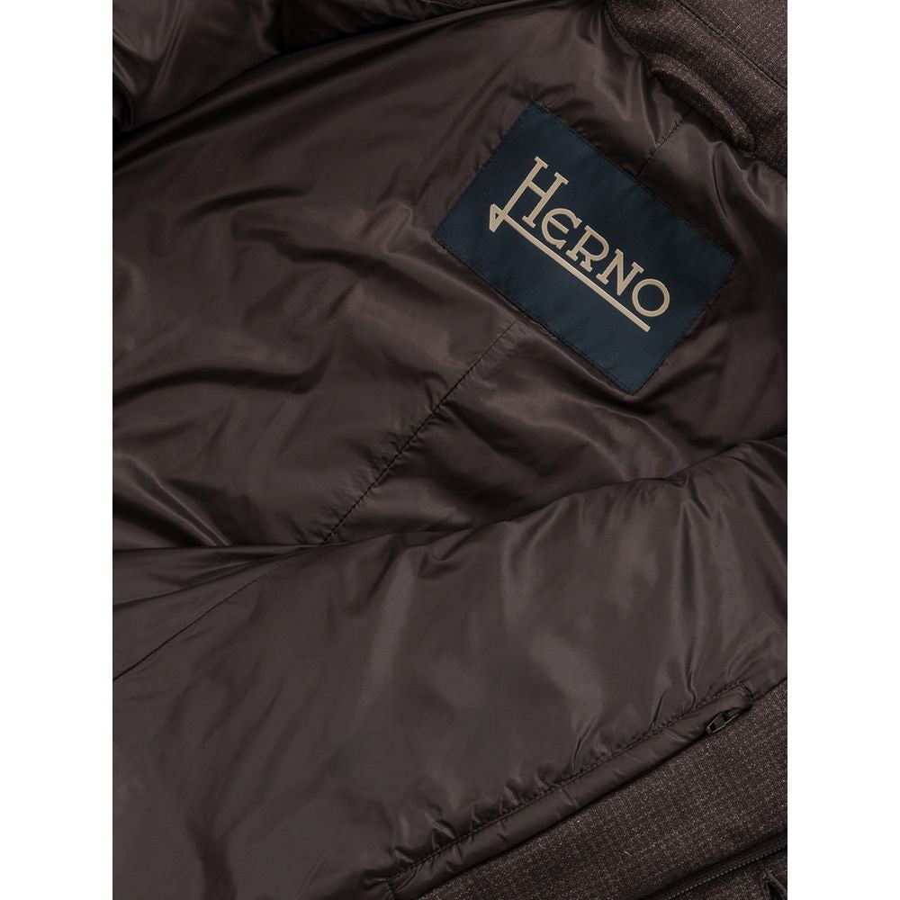 braune Wolljacke