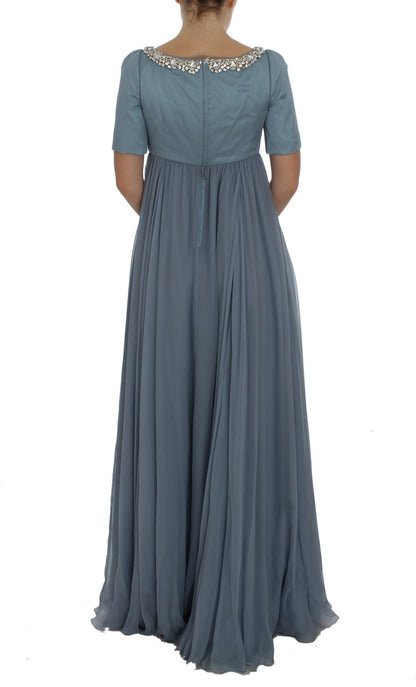 Elegantes, mit Kristallen verziertes Seidenkleid