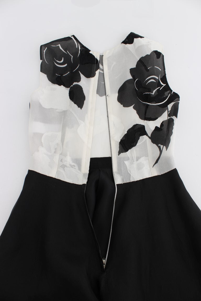 Elegantes langes Seidenkleid mit Blumenmuster